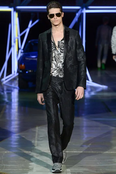 Look 31
